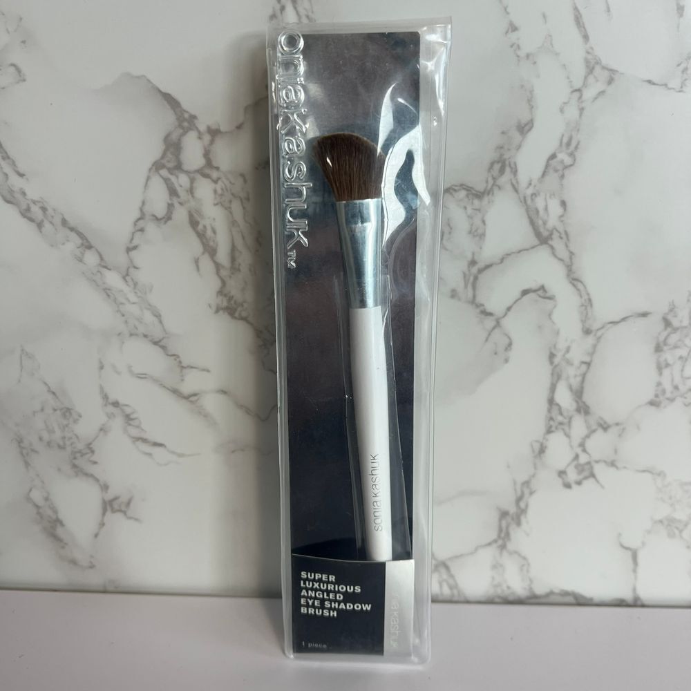 Sonia Kashuk Super Luxurious Angled Eyeshadow Brush One Piece New in Box